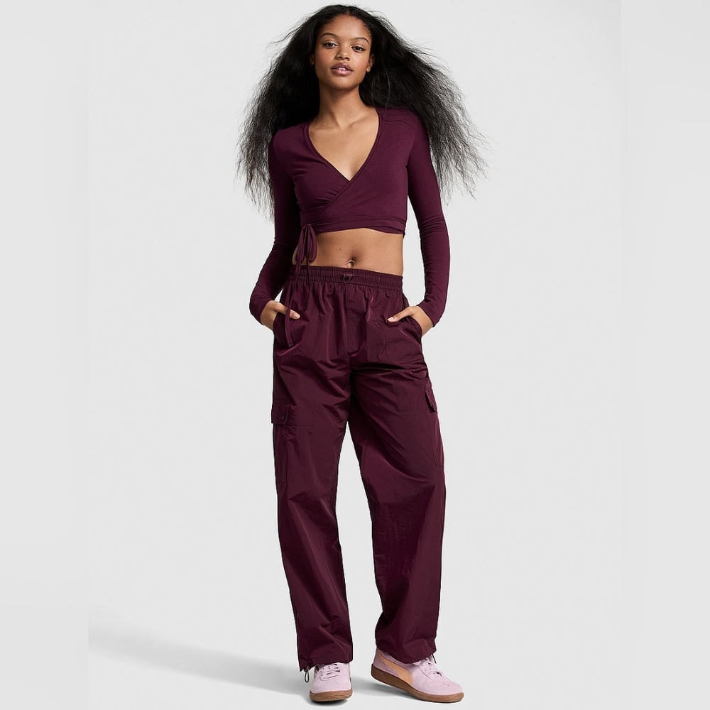 VS women's Burgundy Pants